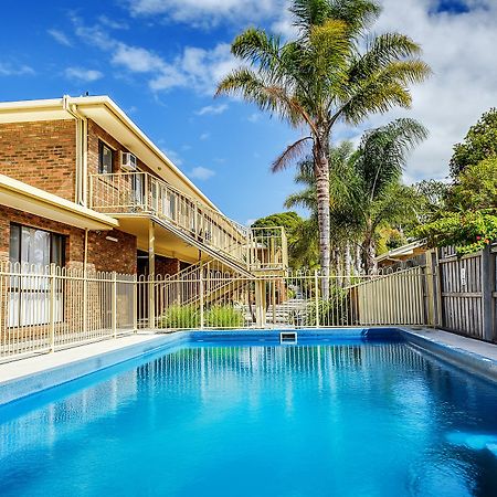 Allambi Holiday Apartments Lakes Entrance Exterior photo