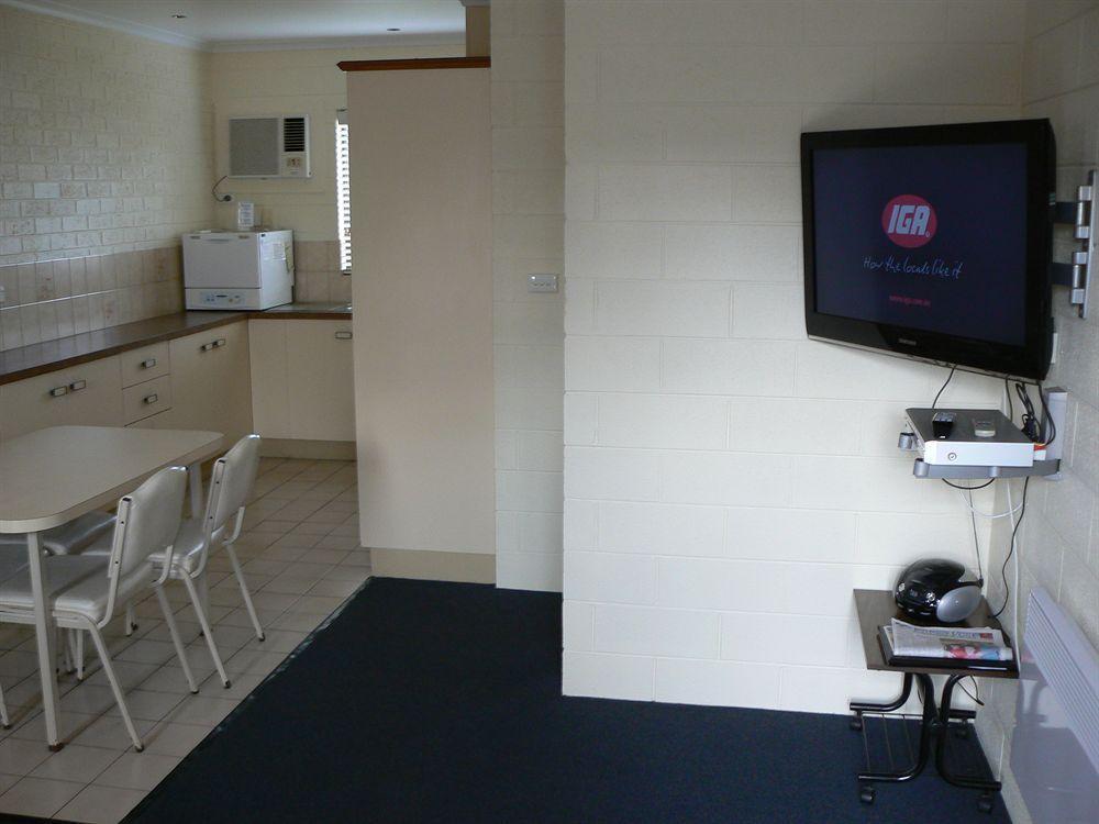 Allambi Holiday Apartments Lakes Entrance Exterior photo