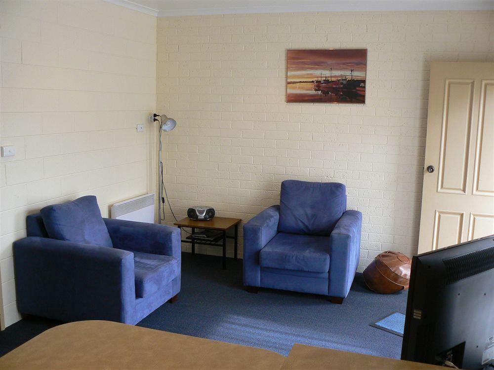 Allambi Holiday Apartments Lakes Entrance Exterior photo