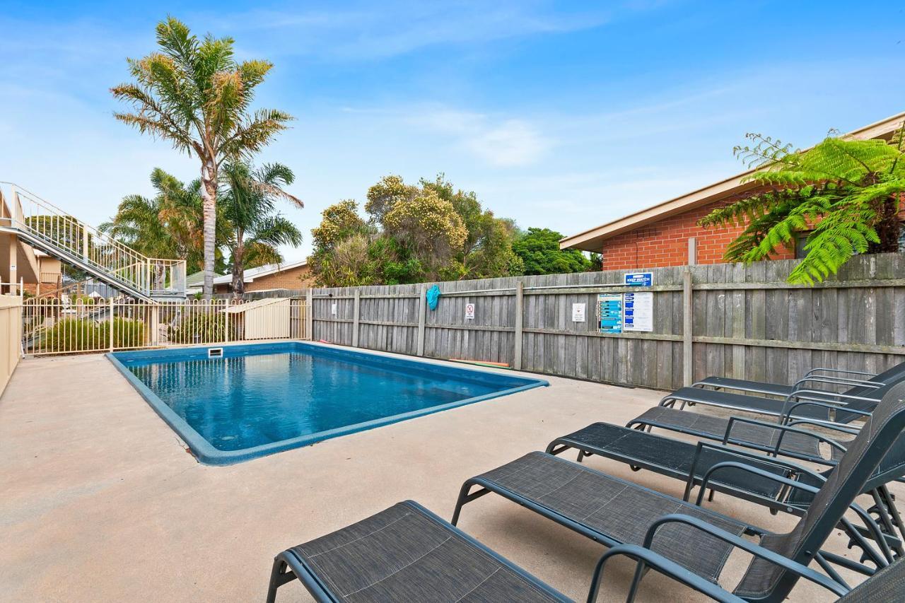 Allambi Holiday Apartments Lakes Entrance Exterior photo