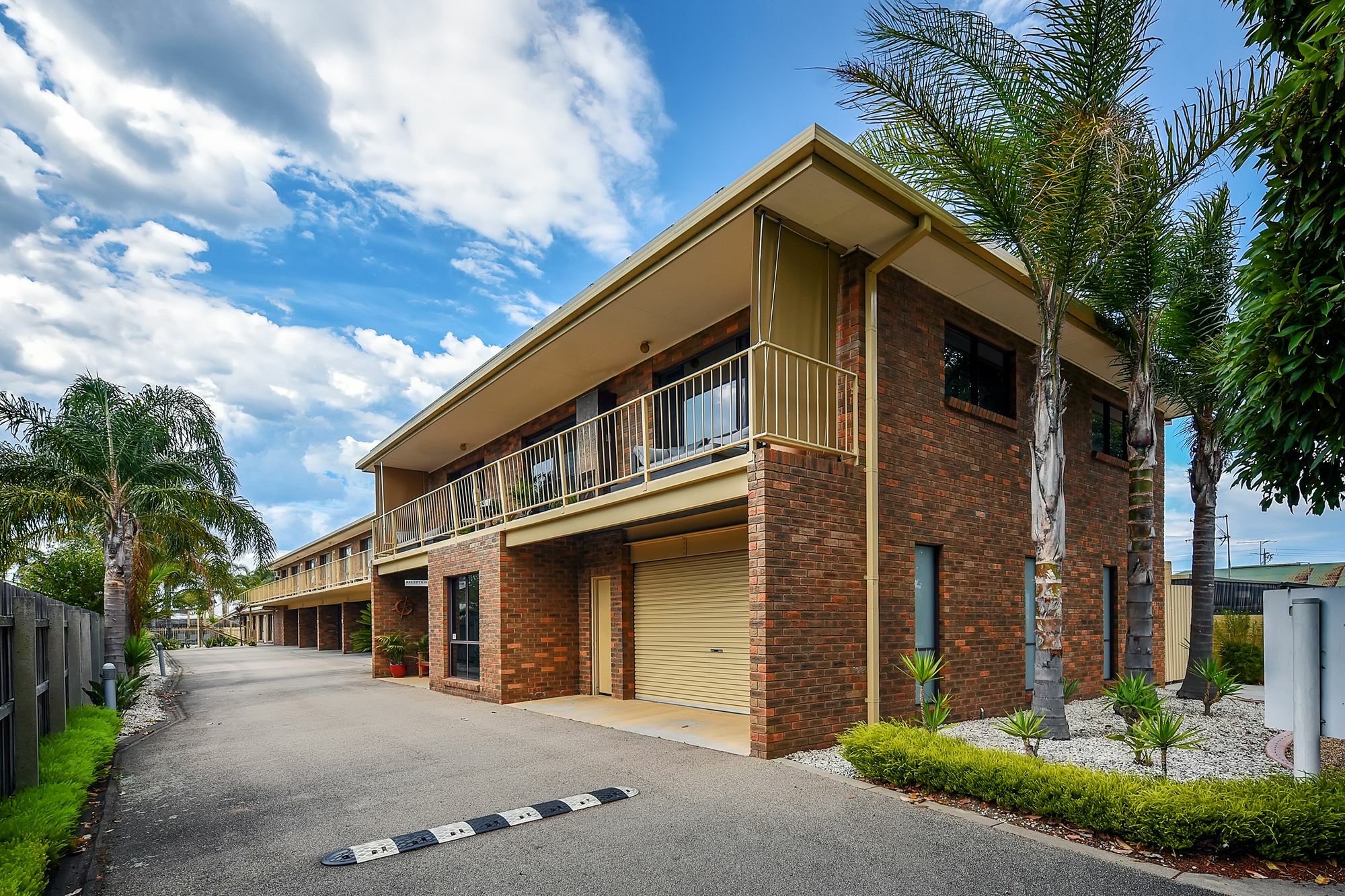 Allambi Holiday Apartments Lakes Entrance Exterior photo